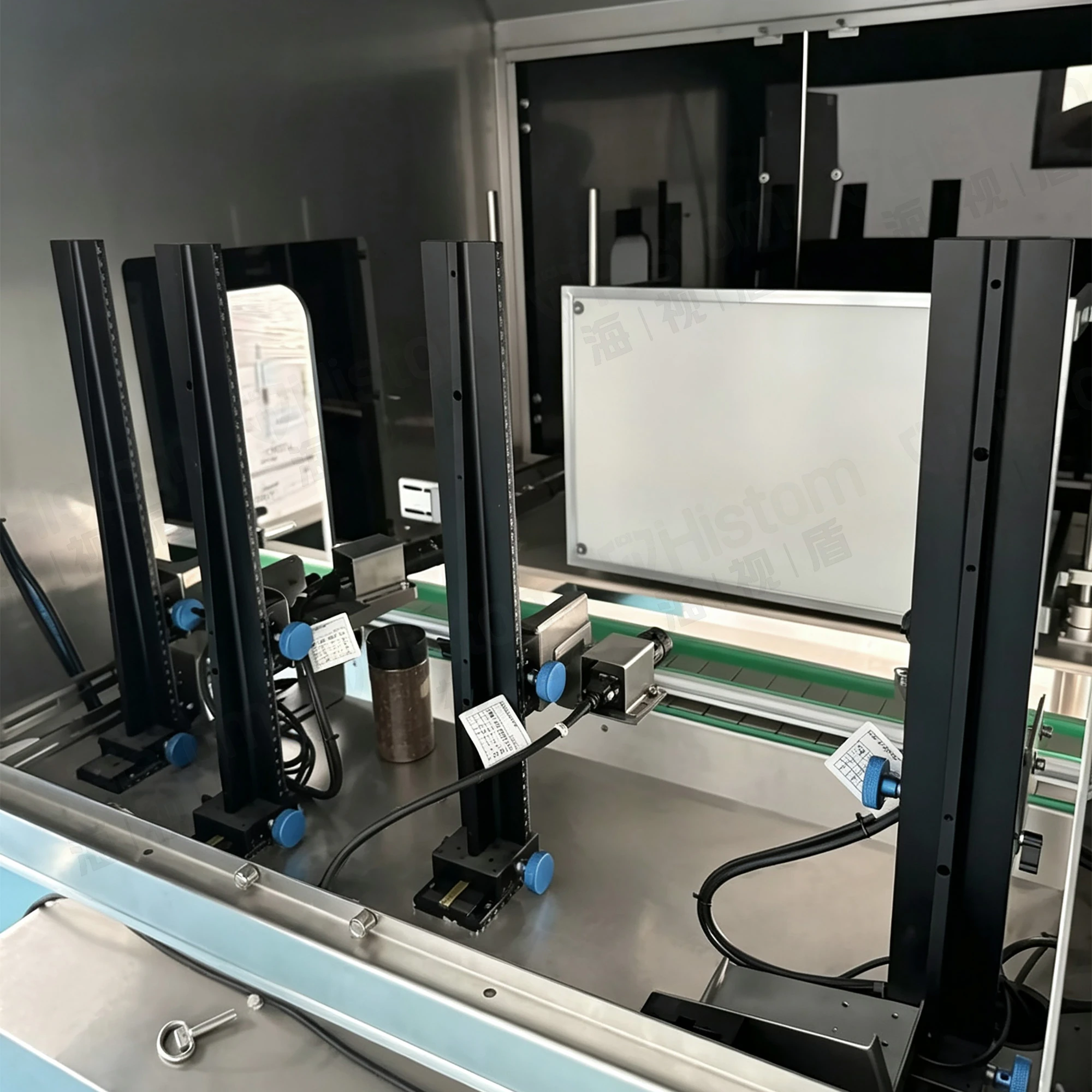 Rilevamento del livello del liquido con tappo storto elevato